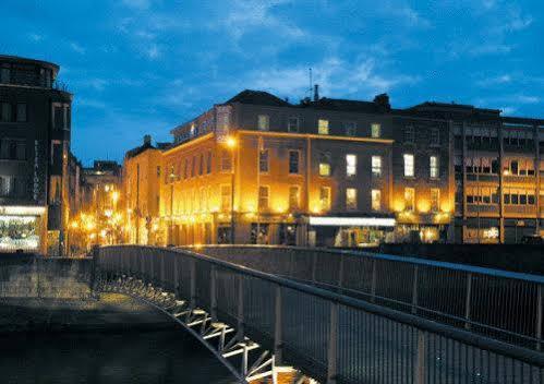 Fitzsimons Hotel Temple Bar Dublin Exterior photo